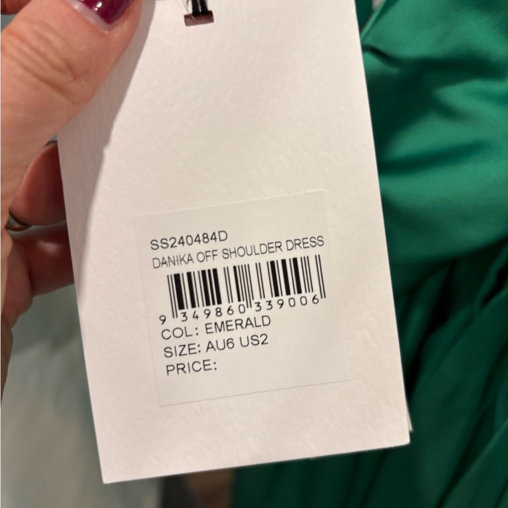 Significant Other Danika Off Shoulder Long Sleeve Maxi Dress in Green - Picture 6 of 6